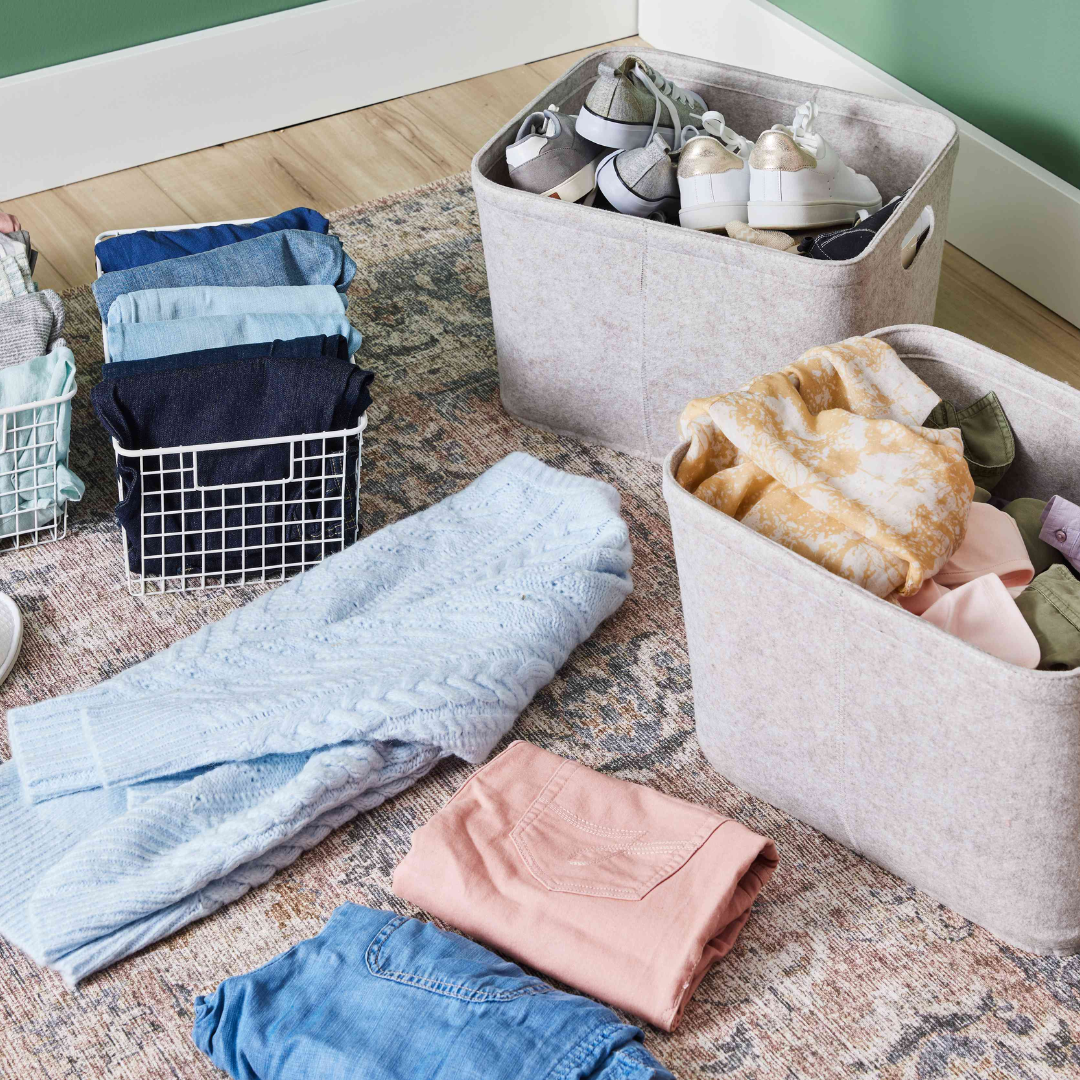 How to get rid of clothes in a closet? - ClosetsOrlando