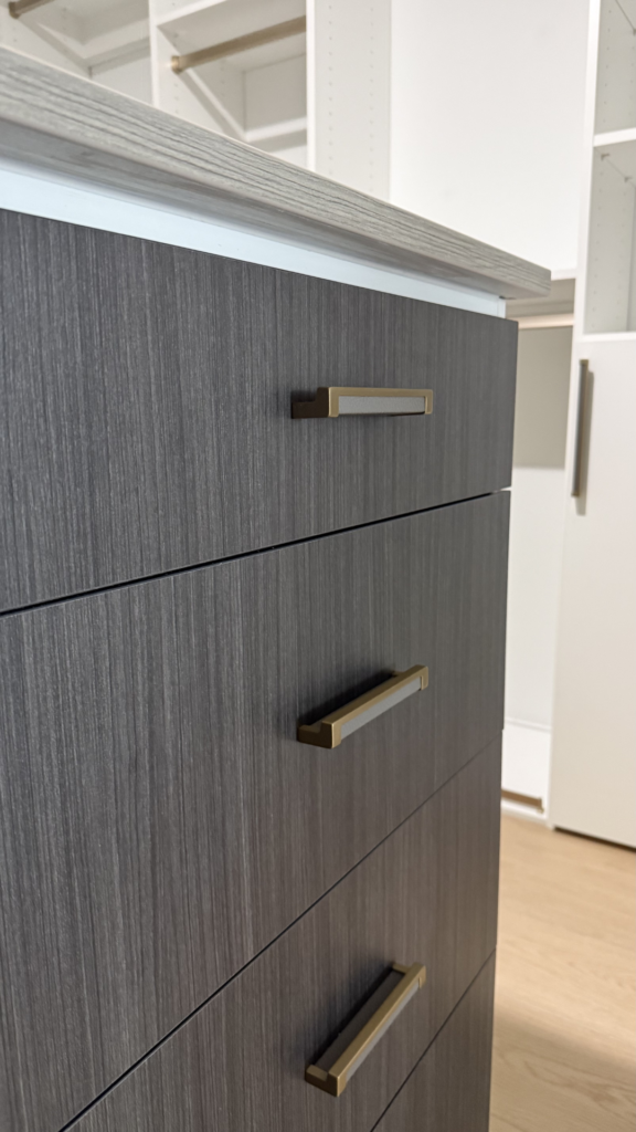 White walk-in with textured-glass tower and charcoal drawers – photo 5